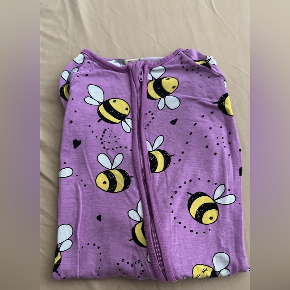 Little sleepies bees
